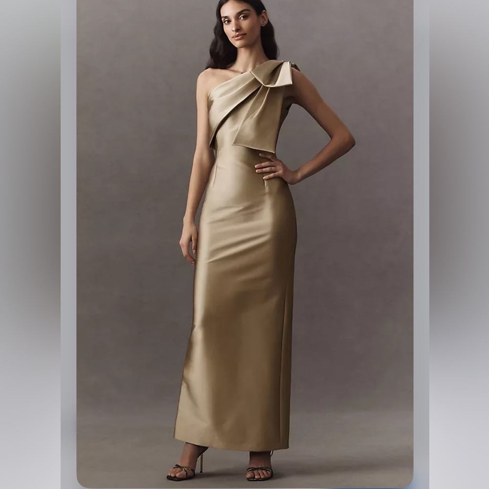 Sachin + Babi Bonnie One-Shoulder Satin Gown in Soft Champagne size 8 NWOT